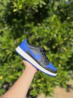 Jordan 1 Low Royal