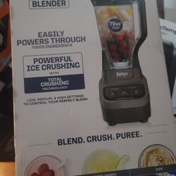 Ninja Professional Blender 1000W Black BL610: 72 oz. Smoothie & Ice Crusher, 6-Blade Tech, 3 Speeds, Dishwasher-Safe Parts