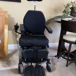 WHEELCHAIR- Quantum 6 Edge electric battery powered Wheelchair 🦼 