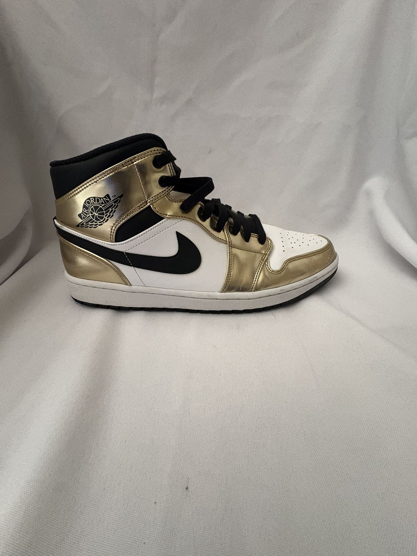 Jordan 1 Mid