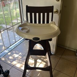 Wooden highchair