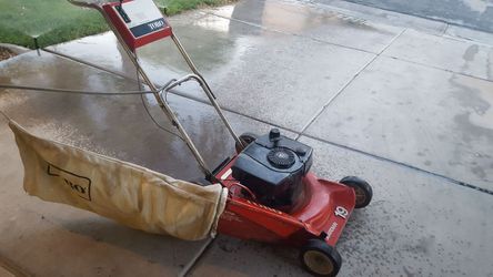 Vintage 73 Toro Guardian 19 gas powered push mower for Sale in Las Vegas NV OfferUp