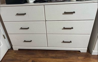 Modern 6 drawer white dresser!! (2)