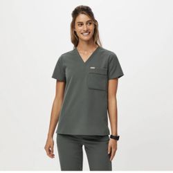 HTF Figs Bonsai Bei Cargo Scrub Top Large