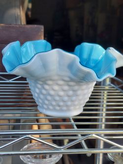 Vintage fenton blue and white ruffled hobnail dish