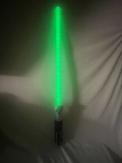 Star Wars Green Yoda Light Saber Lucasfilm Disney Store Rubber Grip TESTED