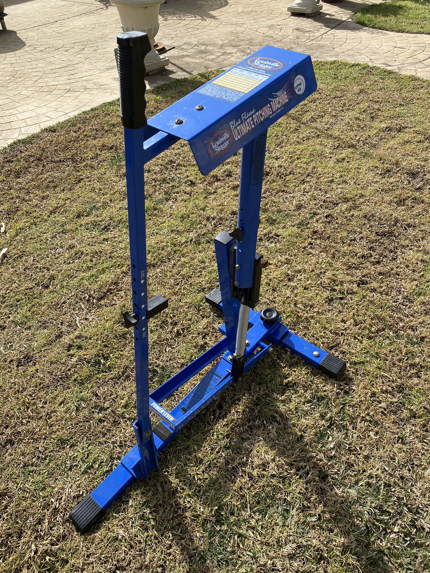 Louisville Slugger Blue Flame Pitching Machine for Sale in Alta Loma, CA -  OfferUp