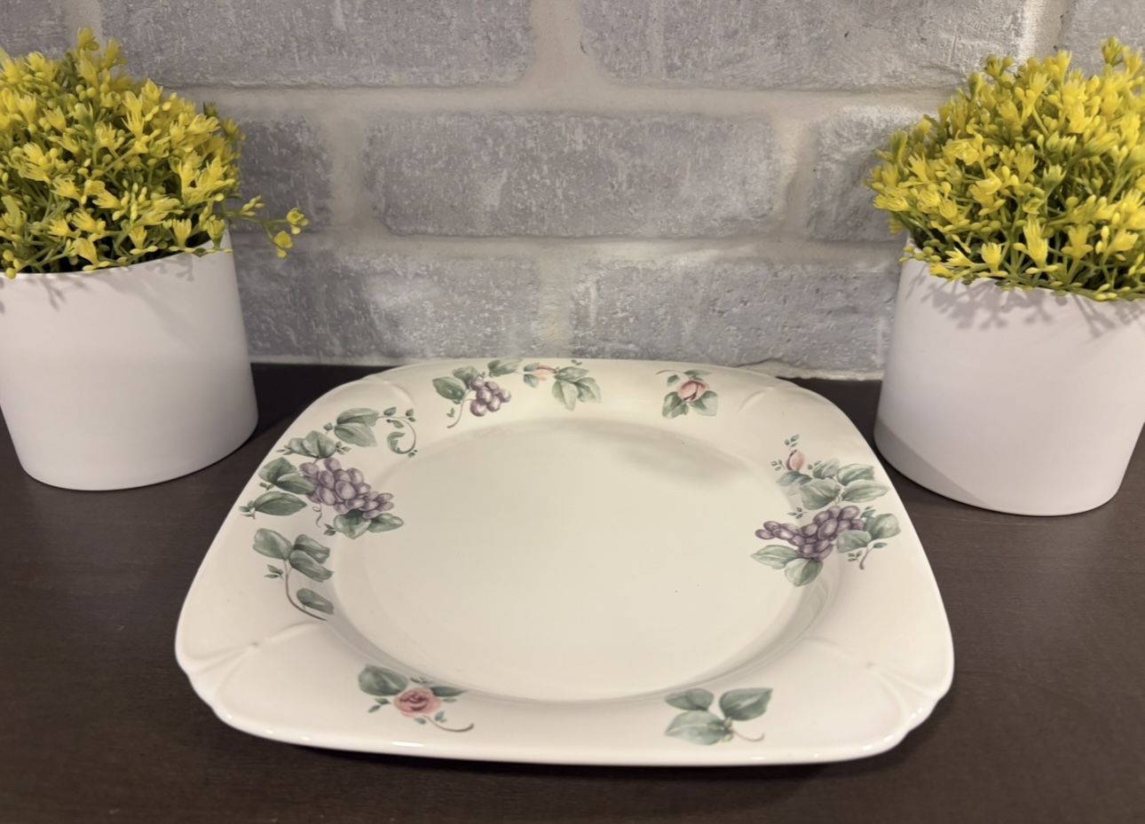 Pfaltzgraff Purple Flower Plate - Simi Valley
