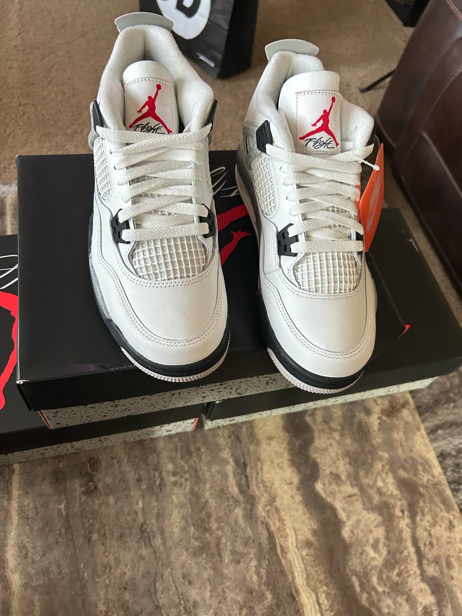 Air Jordan 4 Retro