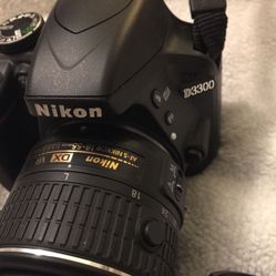 Nikon D3300 like new. Lightly Used  OBO