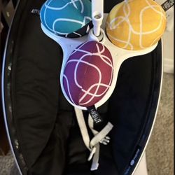 4moms mamaRoo Multi-Motion Baby Swing Smart Connectivity