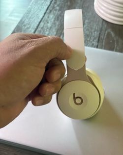 Beats Solo Pro Wireless Headphones in