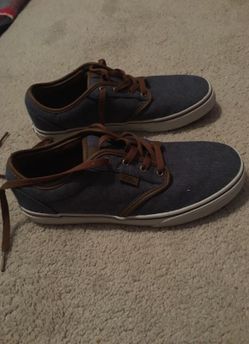 Vans size 7 shoes