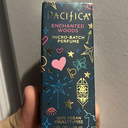PACIfICA ENCHANTED WOODS MICRO-BATCH PERFUME