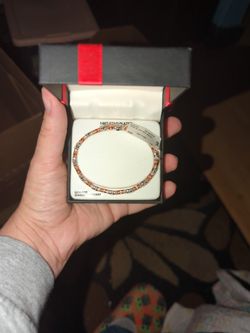Brand New 14kt Gold Plated Bracelet Paid 48$