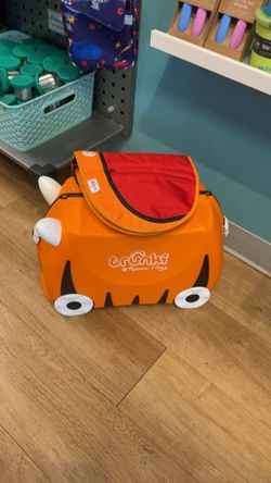 Tiger Melissa & Doug Trunki