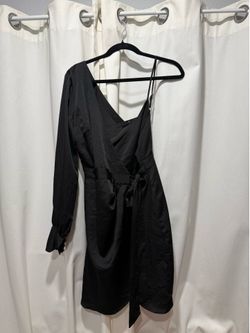 Black mini dress size small