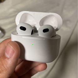 AirPods 3rd Generation  (send Your Best Offer No Lowballing)