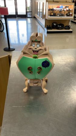 Holding Goods Box Disney