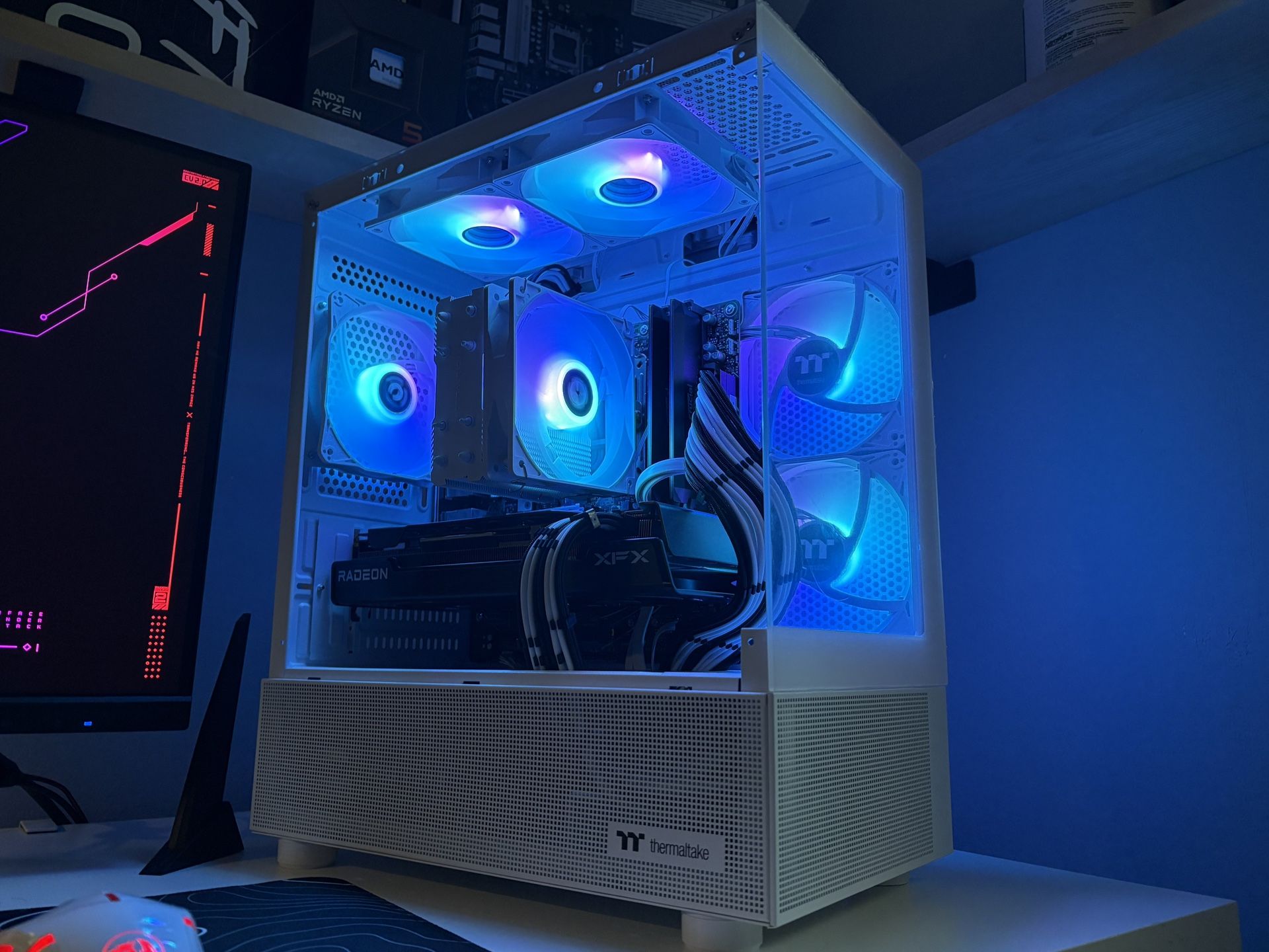 Gaming PC - Ryzen 5 7600x RX 7700 XT