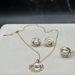 New white natural pearl set of 3 ( earrings pendant and ring 14k. gold plated gift for Mother’s Day . Rose mother of pearl