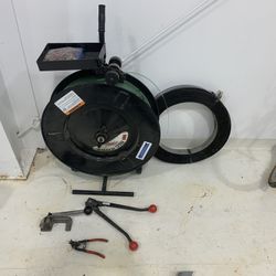 Signode Banding Machine 