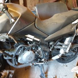 Suzuki Dl1000 Vstrom Vtwin Motor Complete 