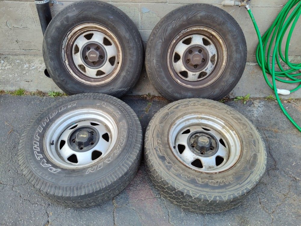 Steel 15 inch stock jeep wheels. 5 on 4.5 fits ford and more