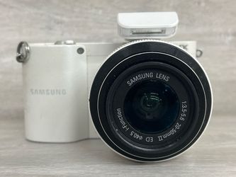 Samsung NX1100 Mirrorless Digital Camera 20.3MP + 20-50mm Lens No Charger (PO1022071)