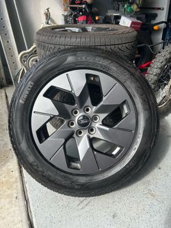 Ford f150 lightning wheels and tires