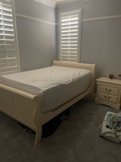 Complete bedroom set