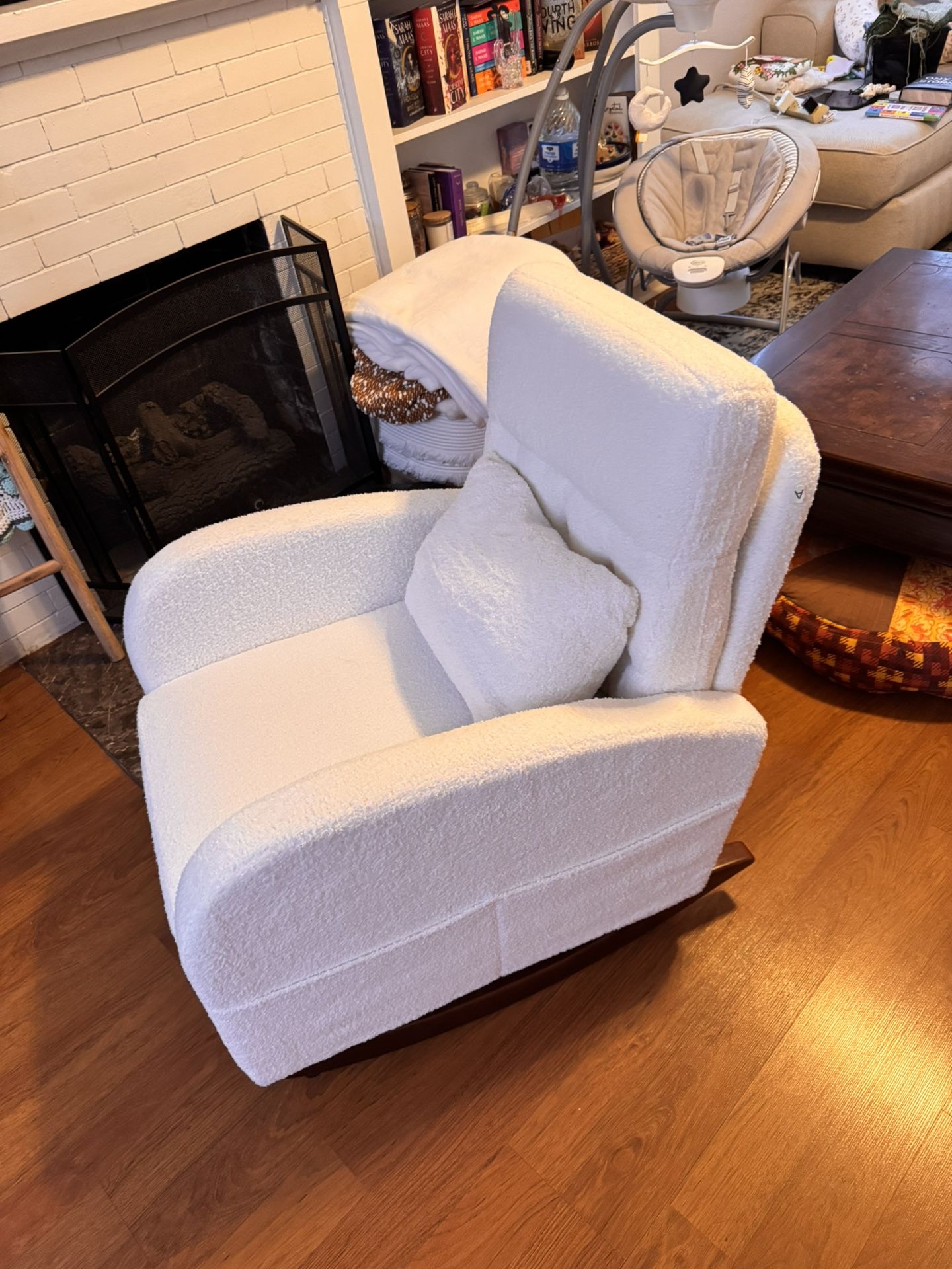 NEW Rocking Chair