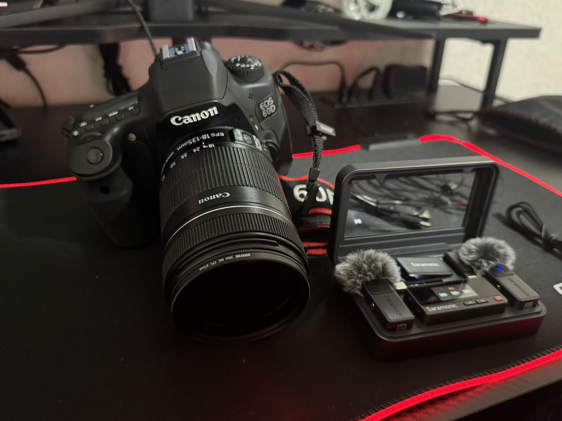 Cannon Eos 60D For sale With Saramonic mics !