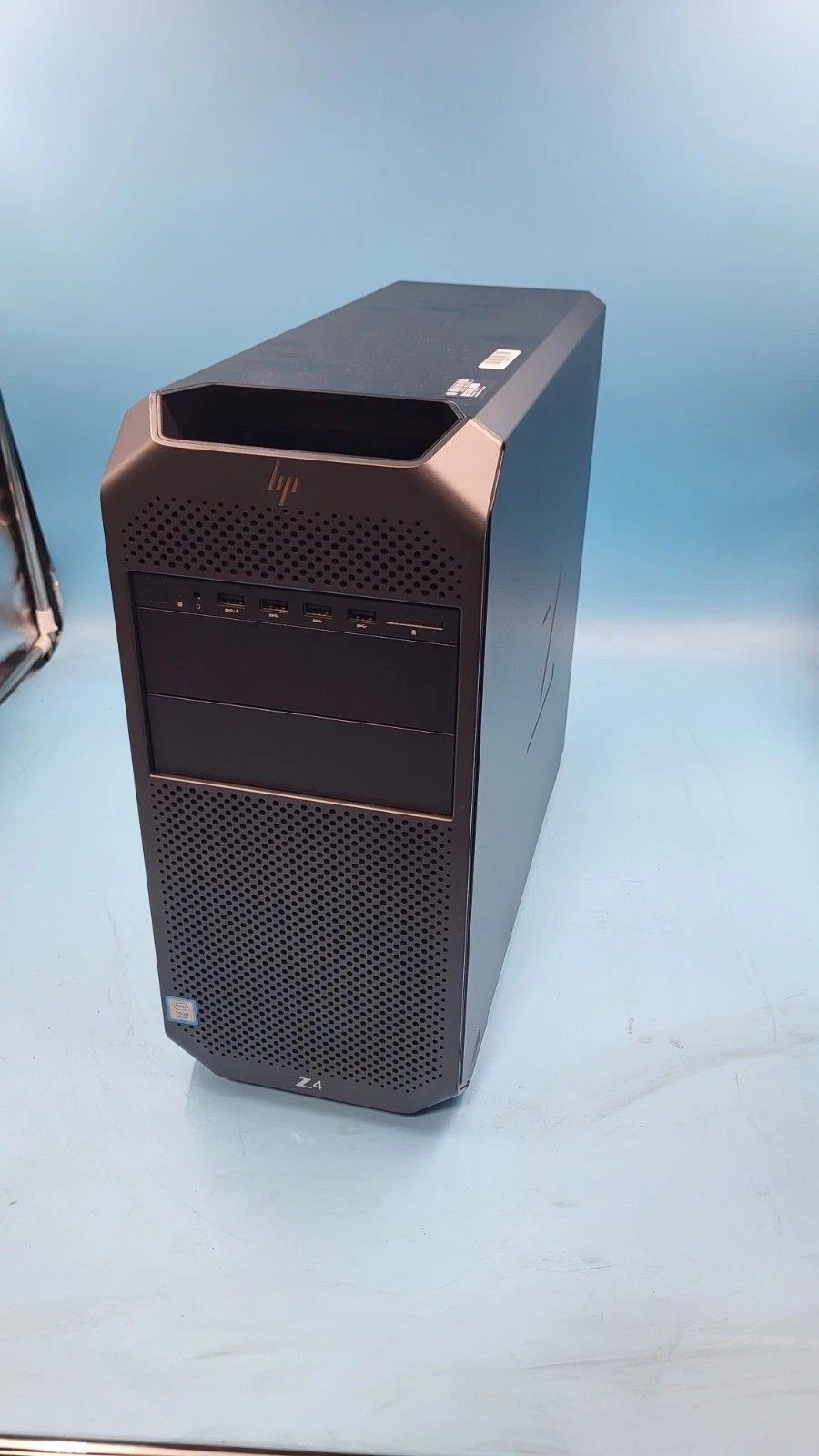 HP Z4 G4 SFF i9-9980 + 64GB RAM + 10GbE NIC + 2080TI