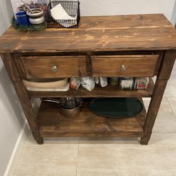 Small Island For Small Spaced With Drawers And Shelves