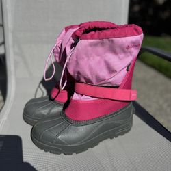 Girls Youth Snow Boots Columbia, Size 6, Waterproof, Warm, like new, FREE!!!