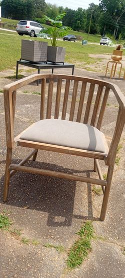 New circle back chair high quality masterpiece made in America