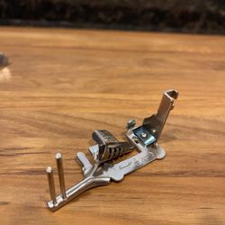 Singer Slant Shank Multi Binder Foot 161174 