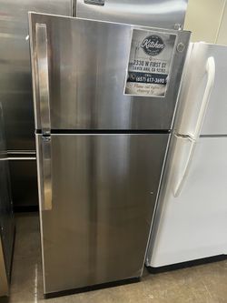 GE STAINLESS STEEL TOP FREEZER REFRIGERATOR 18 CU FT