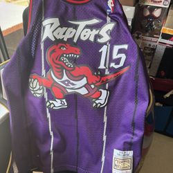 vince carter raptors #15 jersey mitchell and ness size large 