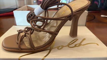 Shoes / Sandals