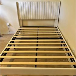 Full bed frame (FREE 24H DELIVERY AND SETUP)
