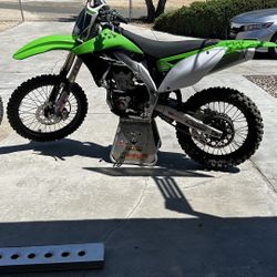 Kawasaki Dirt Bike 
