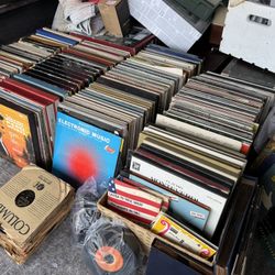 500+ Vinyl Records 