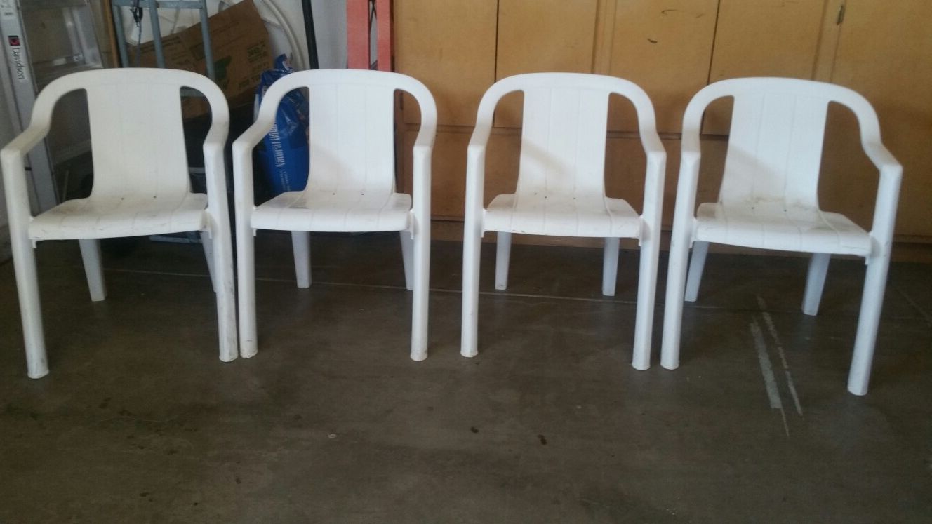 4 outdoor patio chairs