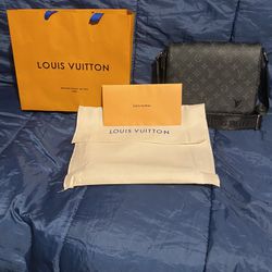 Louis Vuitton District Monogram Eclipse Messenger Bag PM Black Canvas