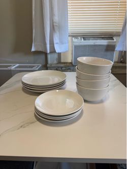 TARGET THRESHOLD WHITE DISHES SET