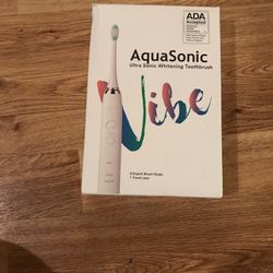 AquaSonic Whitening Toothbrush