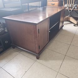 Tv table/cabinet 