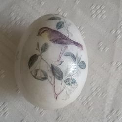Porcelain Bird Egg 